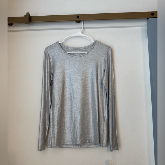 NWT Majestic Filature Soft Touch Crewneck Long Sleeve- Metallic Silver- Medium - Picture 2 of 13